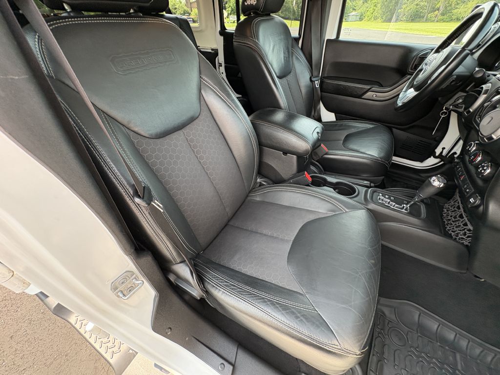 Photo 36 of this JEEP WRANGLER UNLIMI