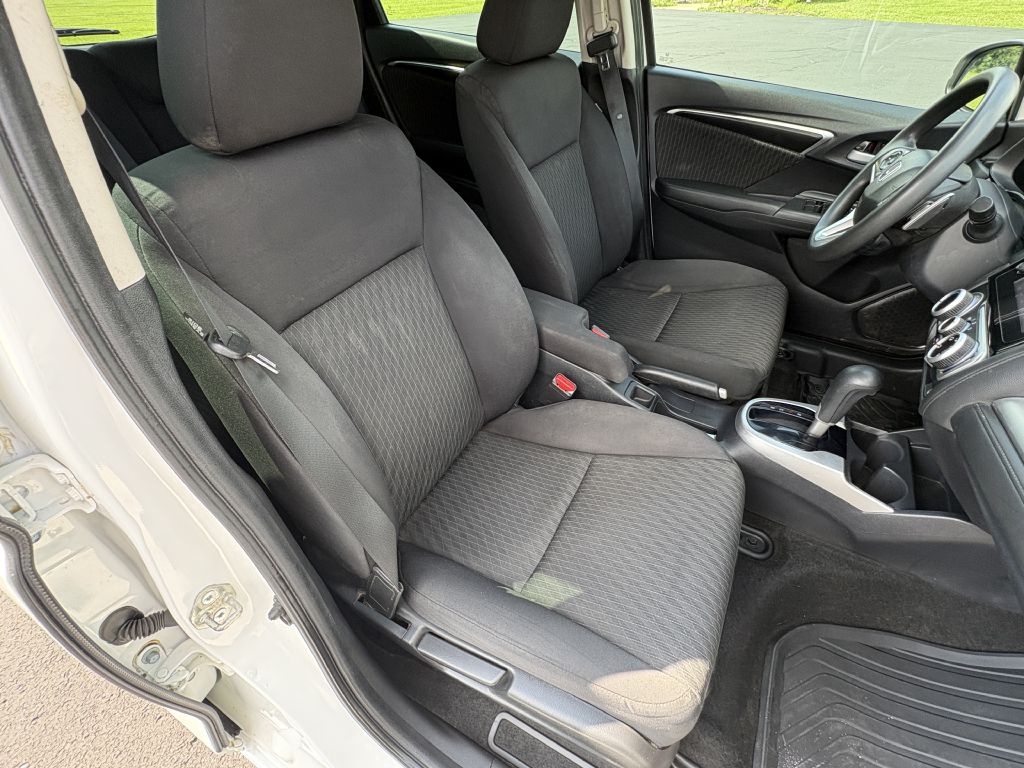 Photo 14 of this HONDA FIT