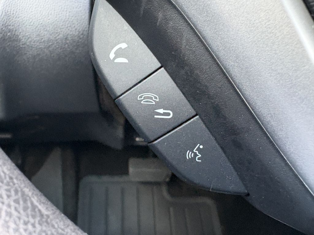Photo 24 of this HONDA FIT