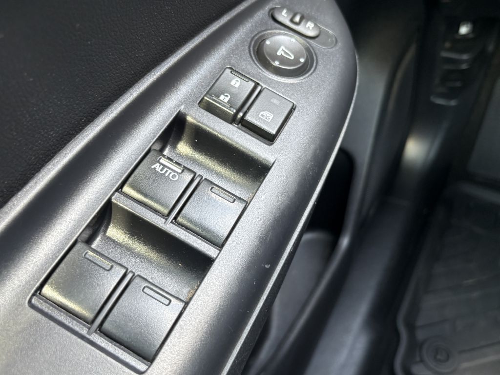 Photo 25 of this HONDA FIT