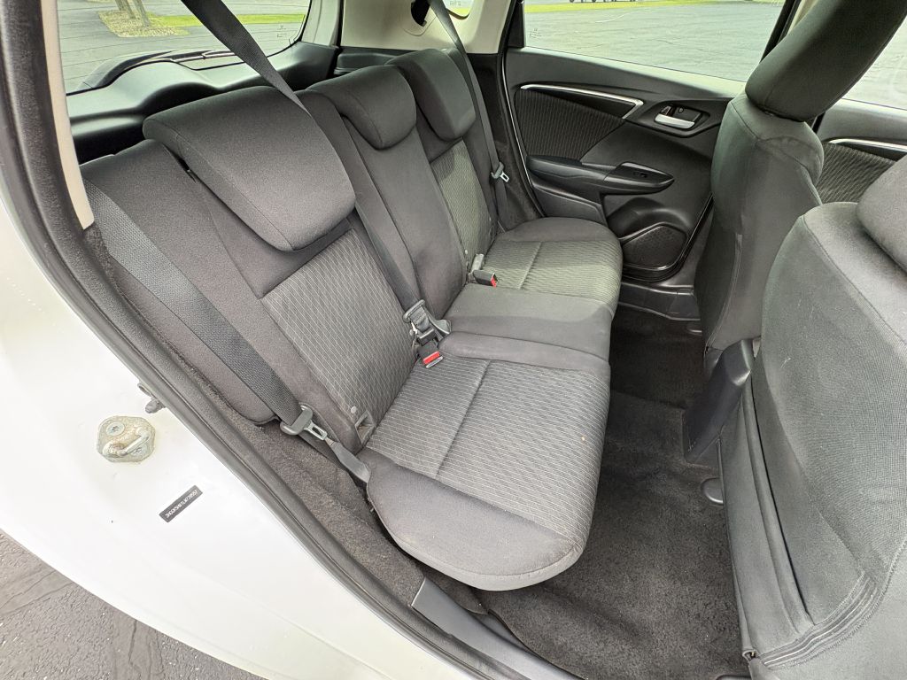 Photo 17 of this HONDA FIT