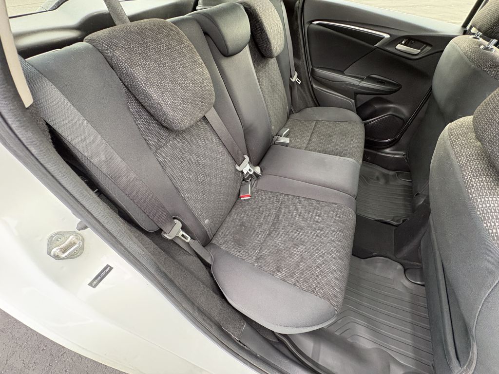 Photo 13 of this HONDA FIT