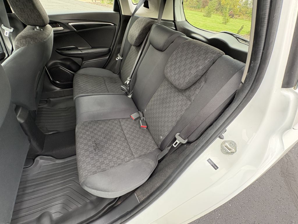 Photo 14 of this HONDA FIT