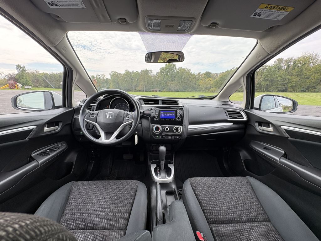 Photo 15 of this HONDA FIT