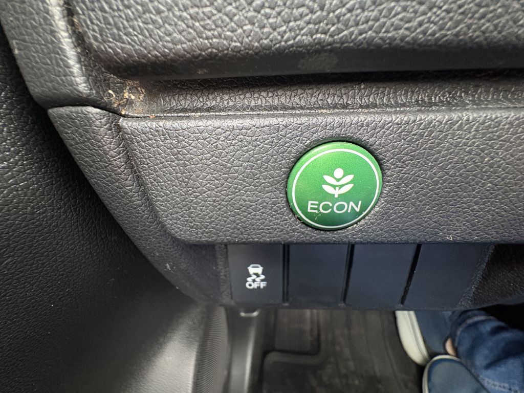 Photo 22 of this HONDA FIT