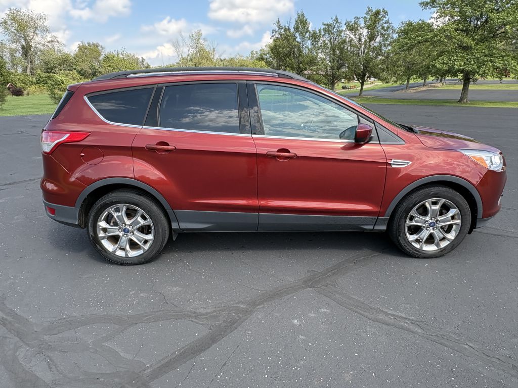 Photo 4 of this FORD ESCAPE