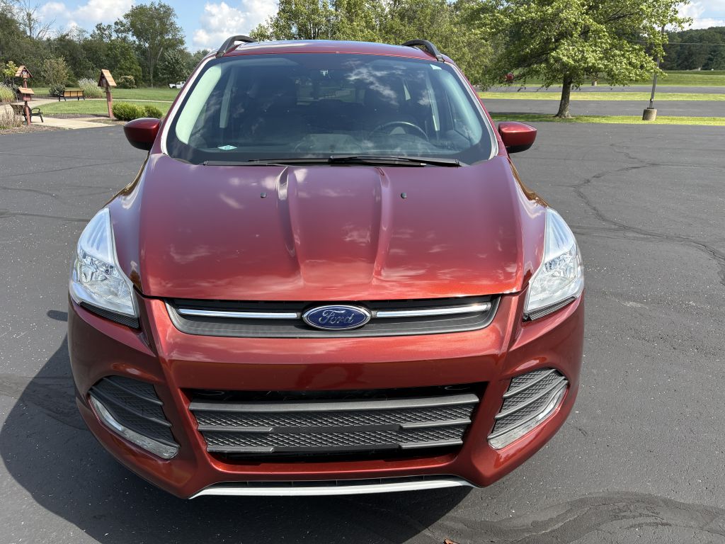 Photo 2 of this FORD ESCAPE
