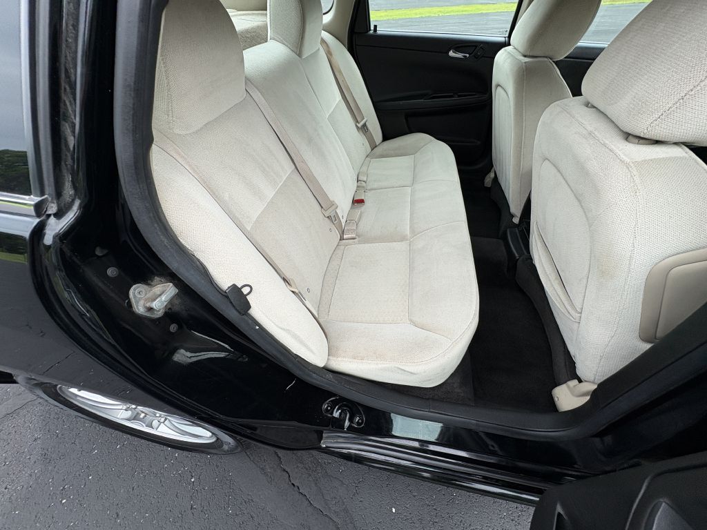 Photo 15 of this CHEVROLET IMPALA