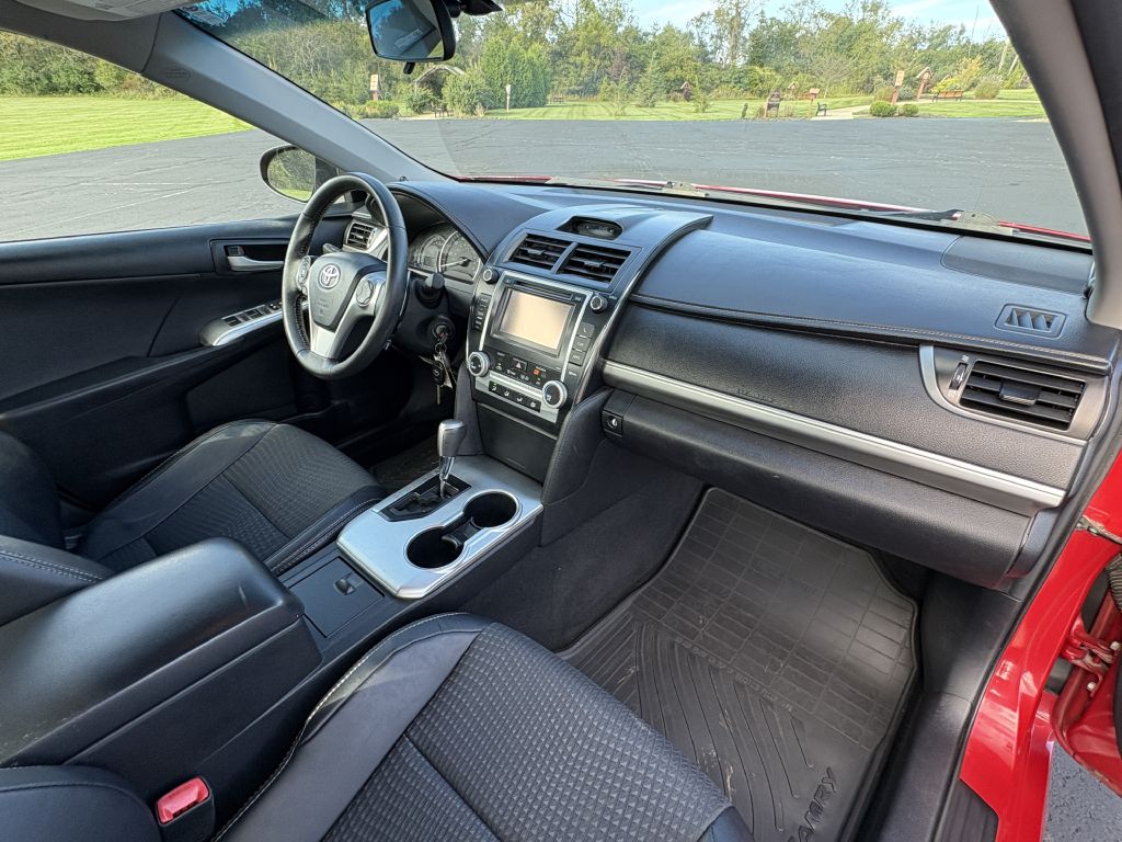 Photo 13 of this TOYOTA CAMRY