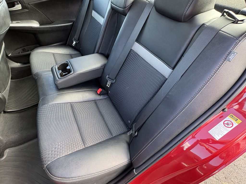 Photo 15 of this TOYOTA CAMRY