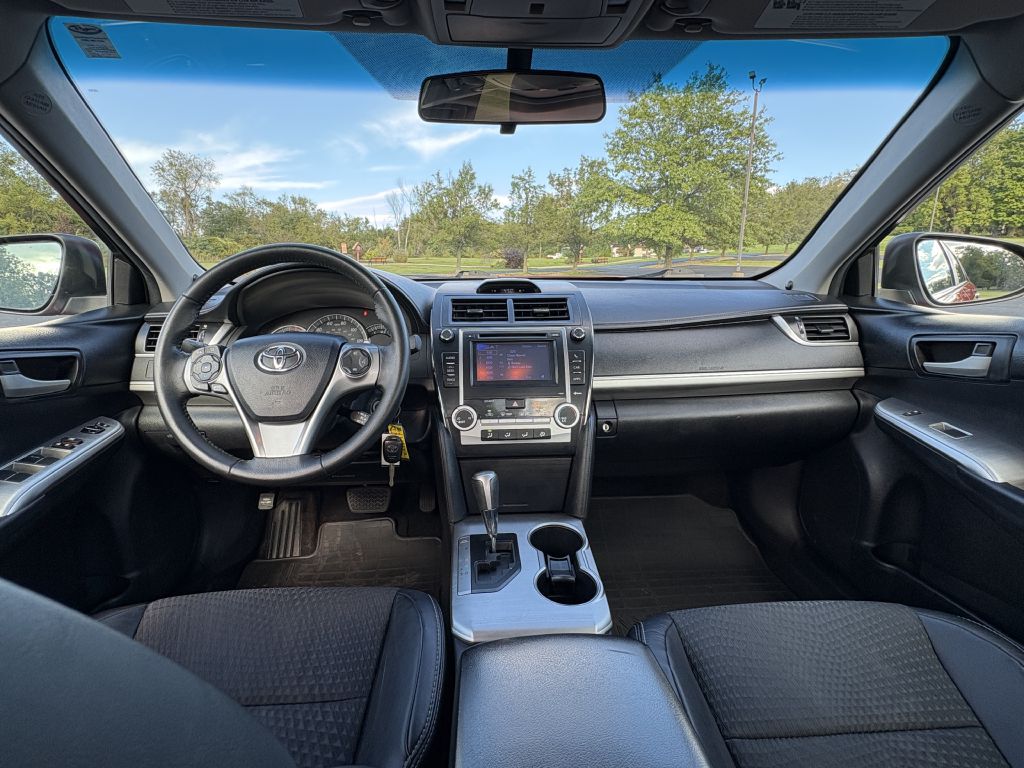 Photo 16 of this TOYOTA CAMRY