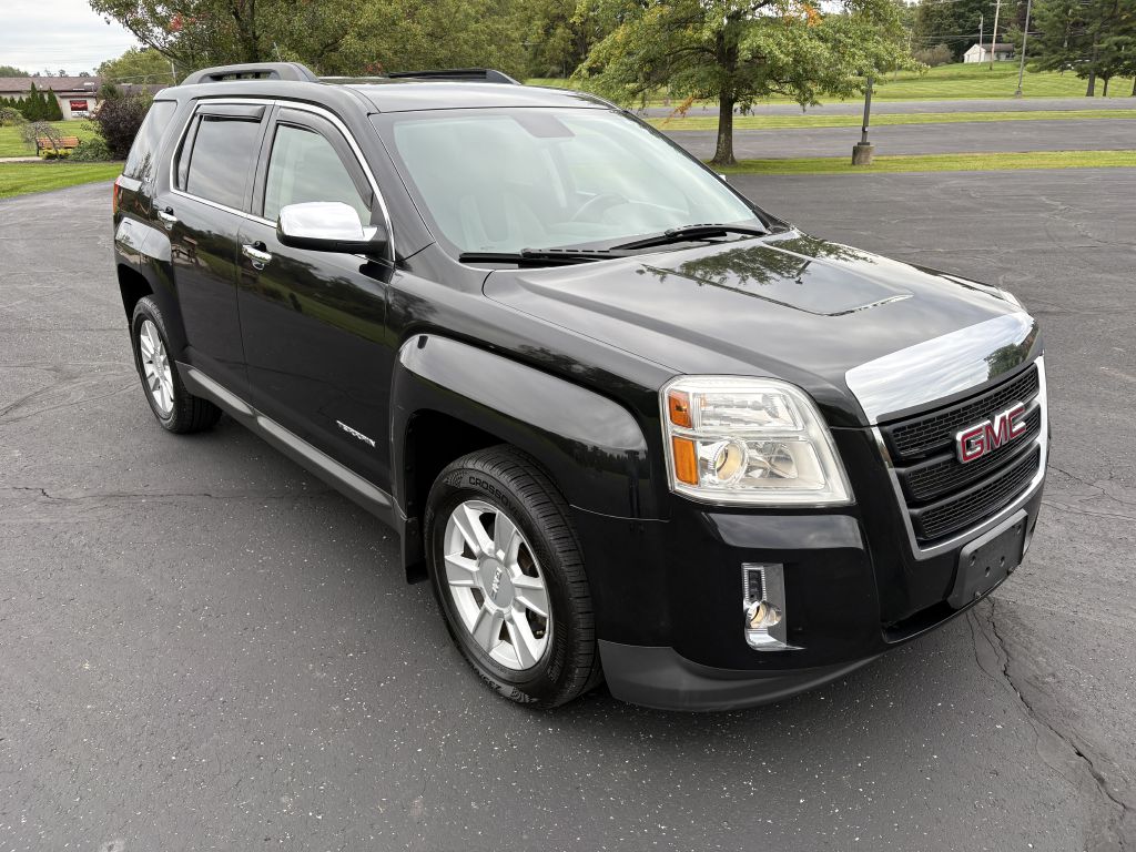 Photo 3 of this GMC TERRAIN