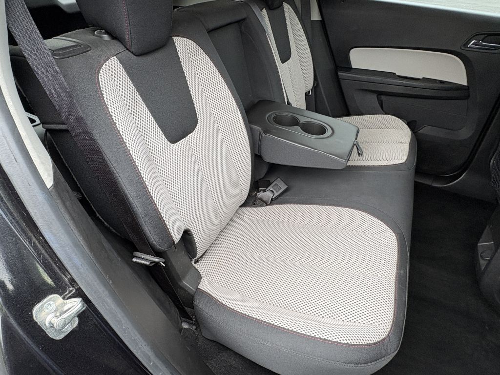 Photo 17 of this GMC TERRAIN
