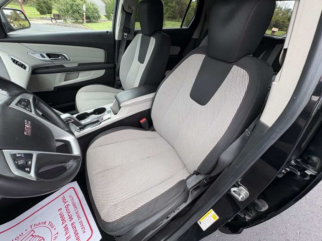 Photo 14 of this GMC TERRAIN