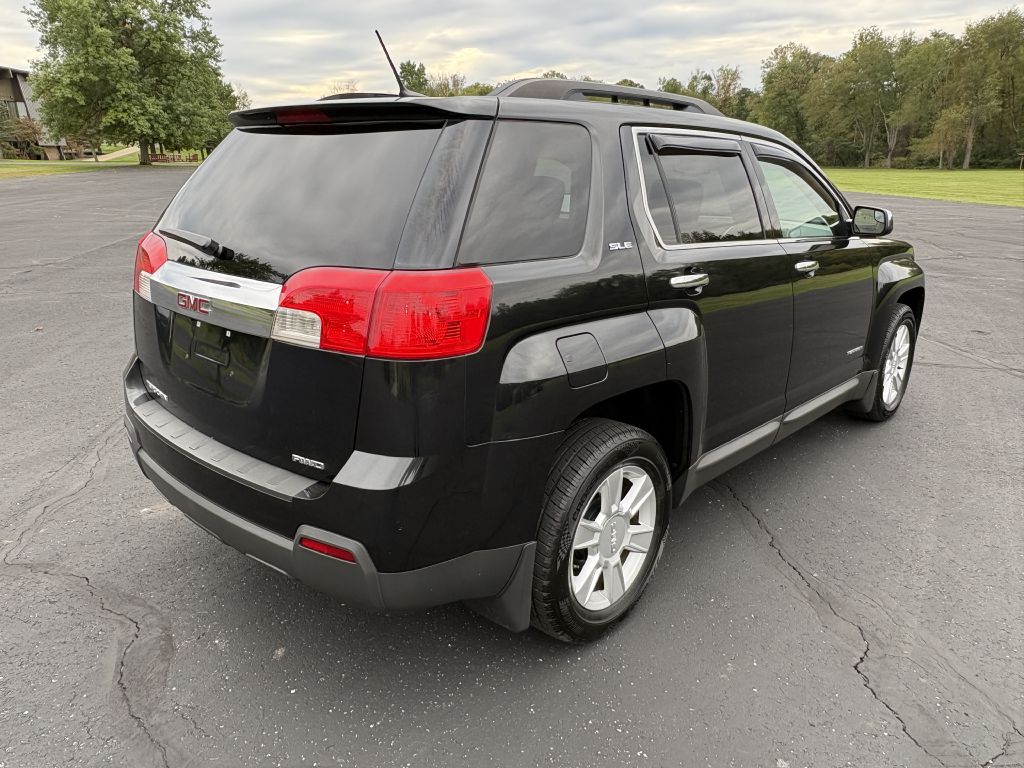 Photo 5 of this GMC TERRAIN
