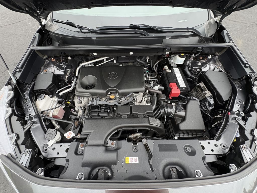 Photo 11 of this TOYOTA RAV4