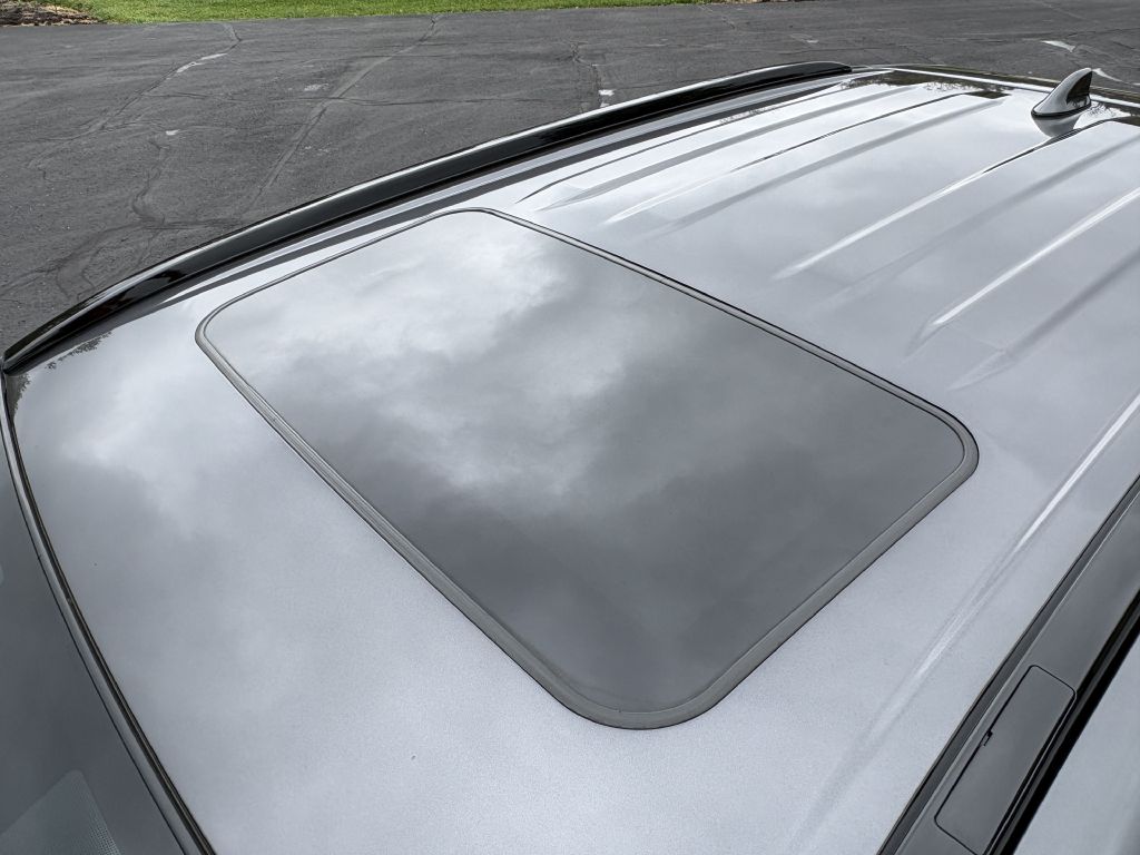 Photo 18 of this TOYOTA RAV4