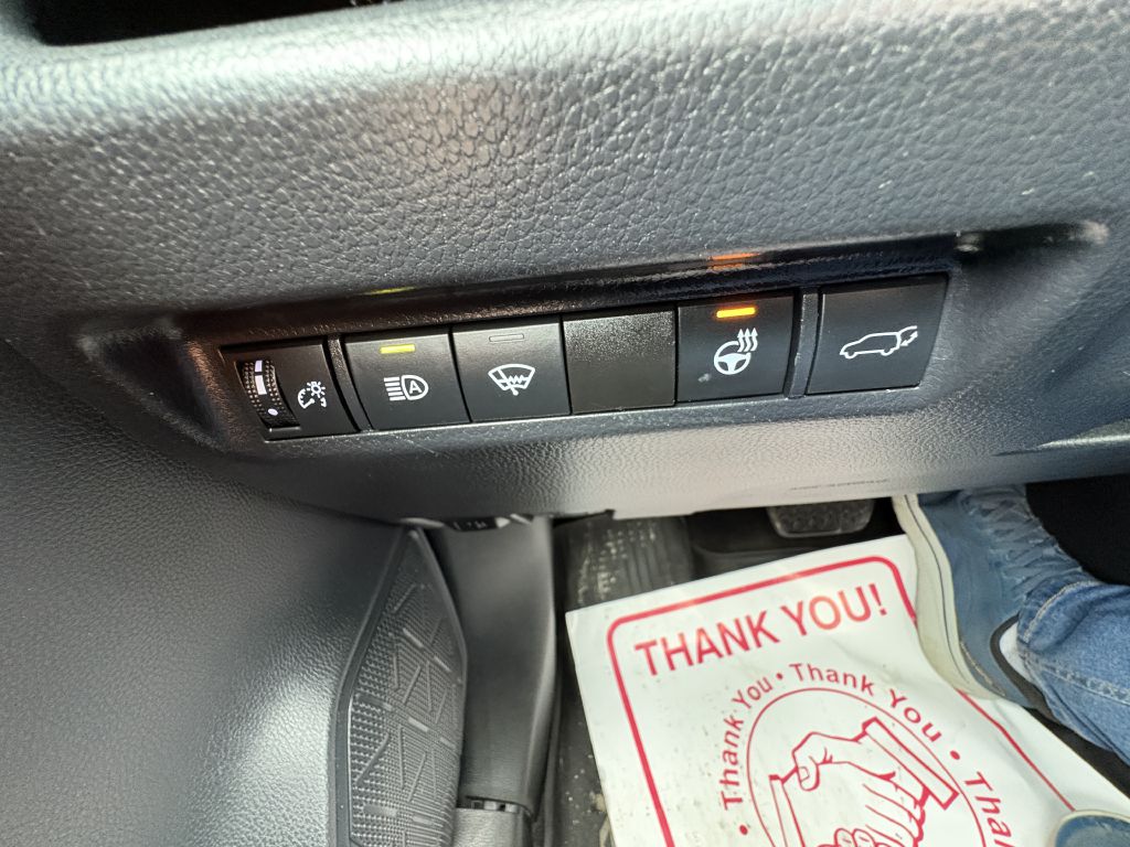Photo 26 of this TOYOTA RAV4
