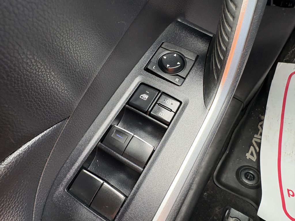 Photo 30 of this TOYOTA RAV4