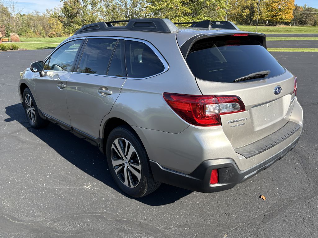 Photo 10 of this SUBARU OUTBACK