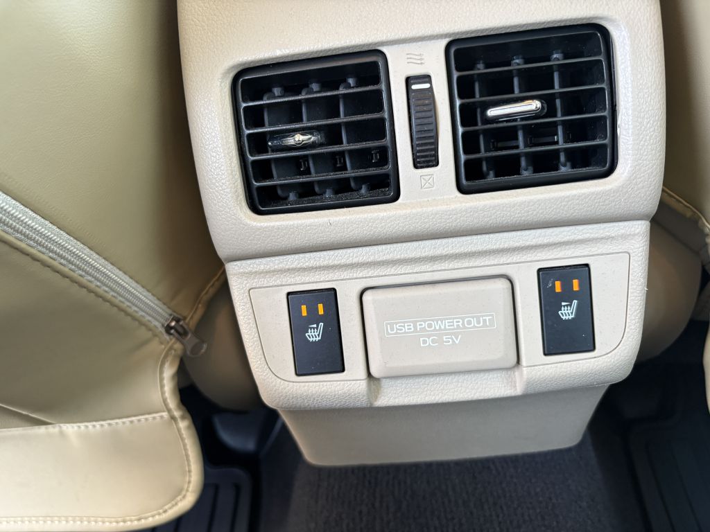 Photo 18 of this SUBARU OUTBACK