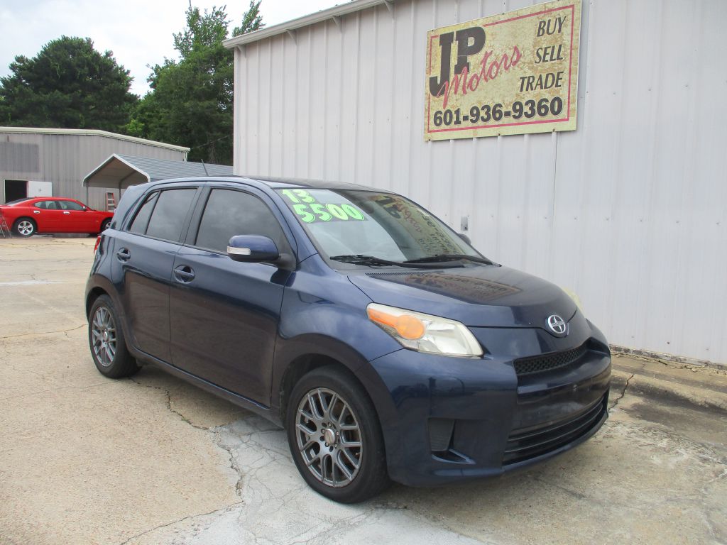 2013 Scion xD