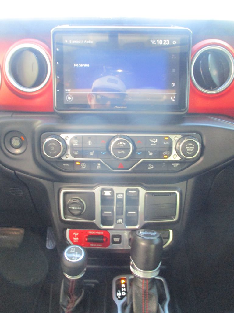 Photo 12 of this JEEP WRANGLER UNLIMI