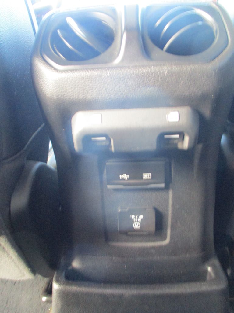 Photo 13 of this JEEP WRANGLER UNLIMI