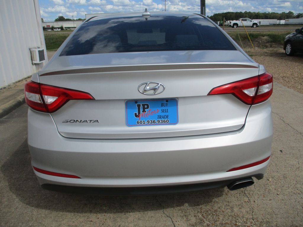 Photo 4 of this HYUNDAI SONATA