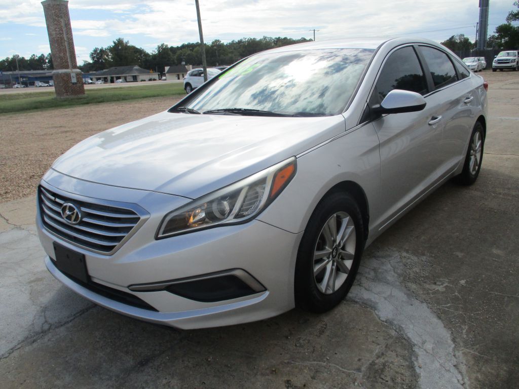 Photo 6 of this HYUNDAI SONATA