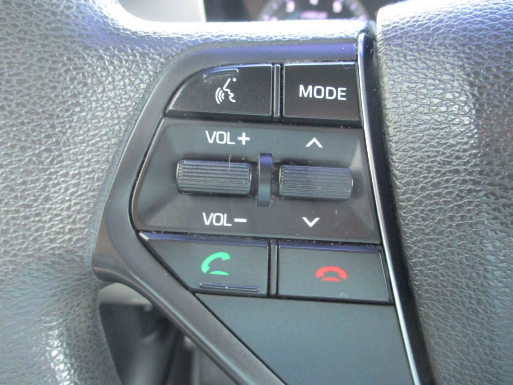 Photo 15 of this HYUNDAI SONATA