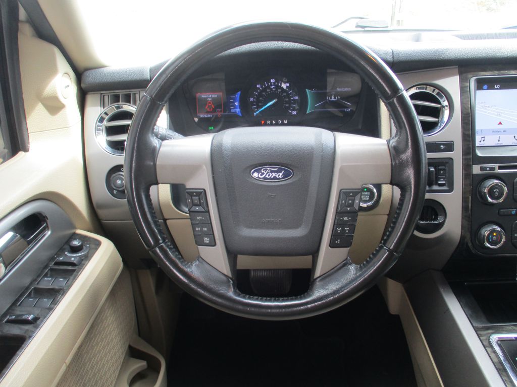 Photo 10 of this FORD EXPEDITION