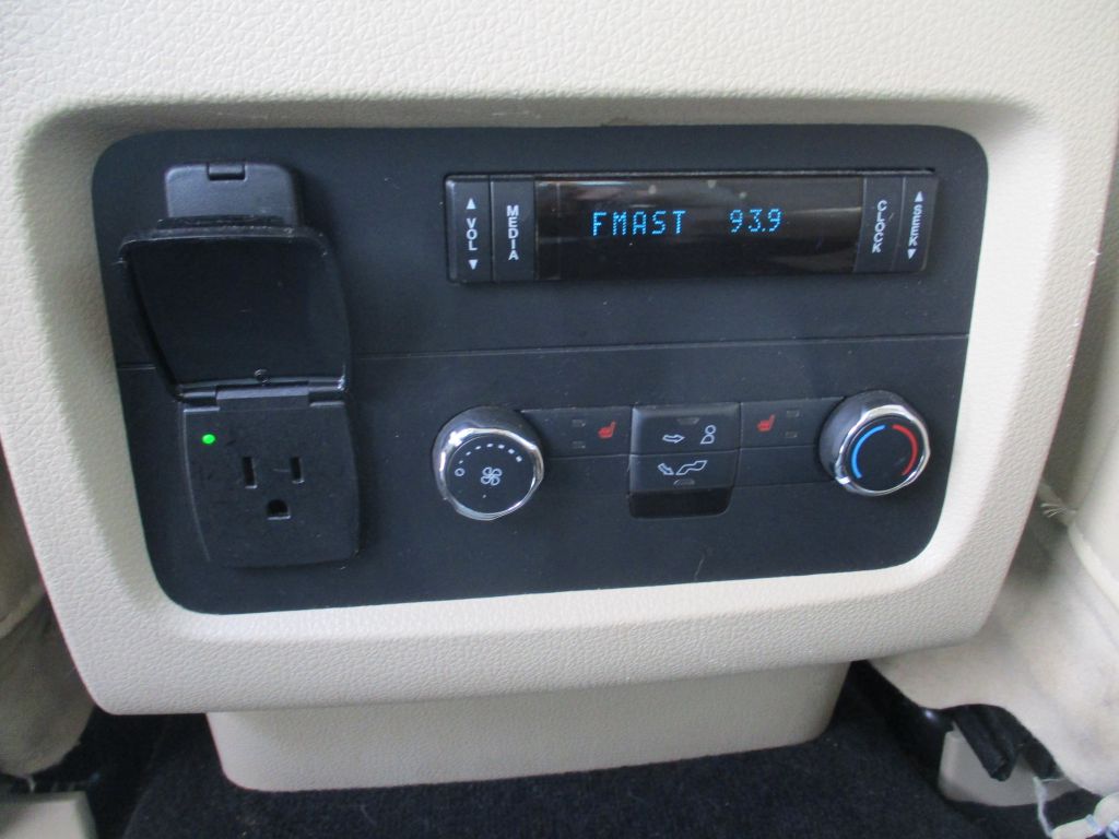 Photo 13 of this FORD EXPEDITION