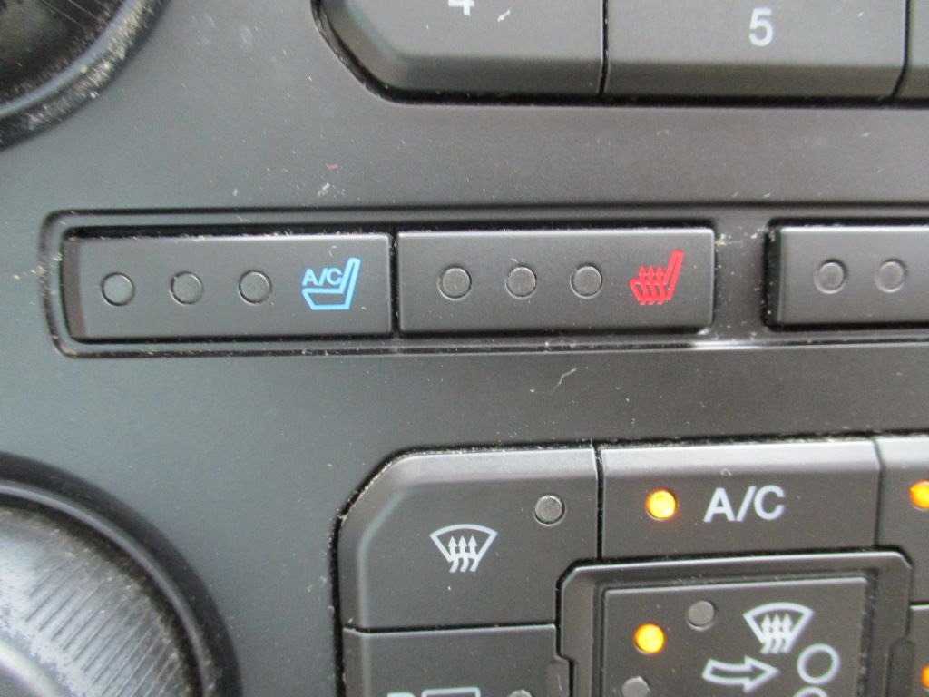 Photo 16 of this FORD EXPEDITION