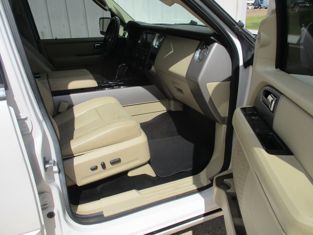 Photo 26 of this FORD EXPEDITION