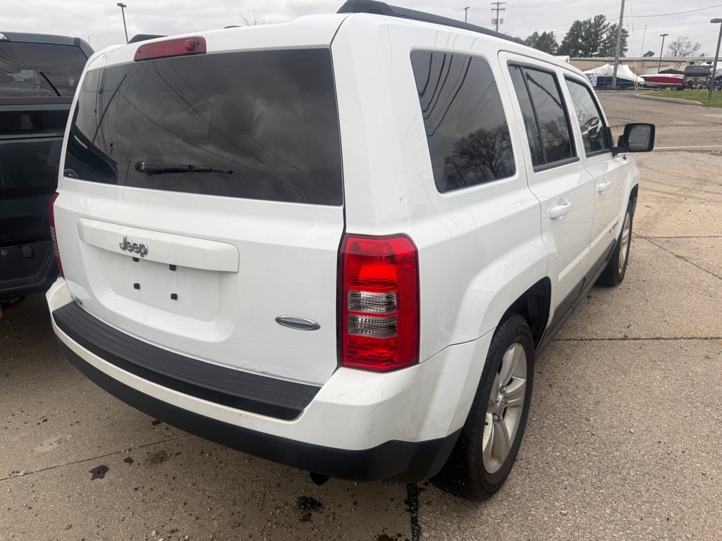 2015 Jeep Patriot Latitude photo 3