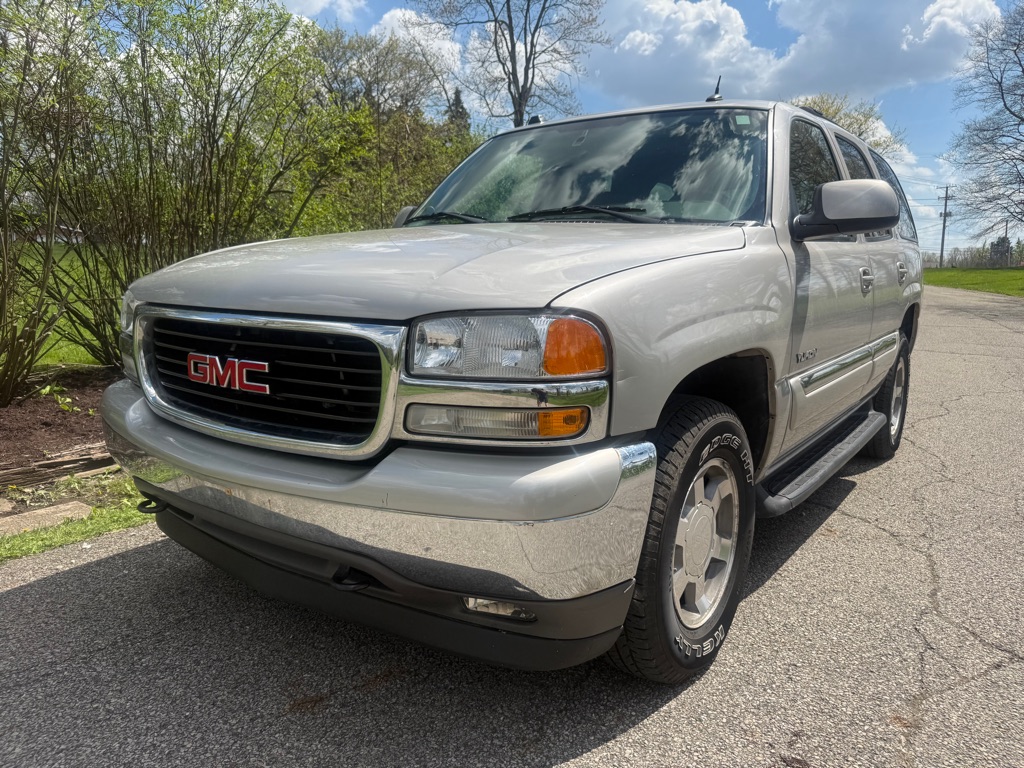2005 GMC Yukon 4WD SLE's photo