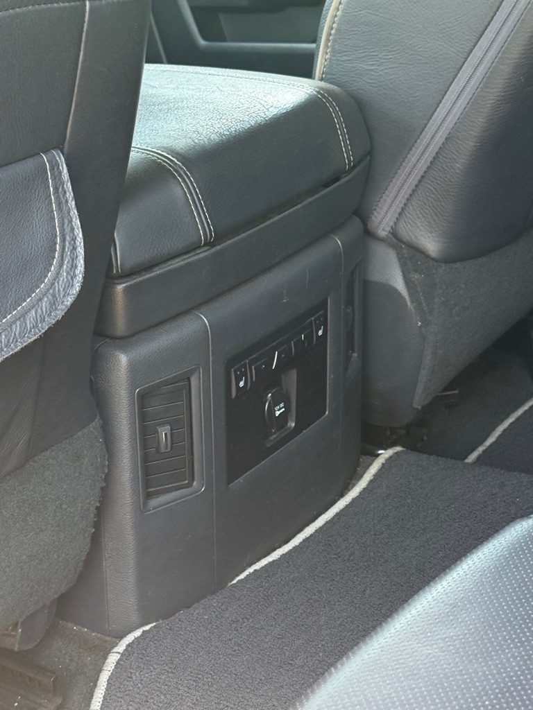 Photo 8 of this DODGE RAM 2500