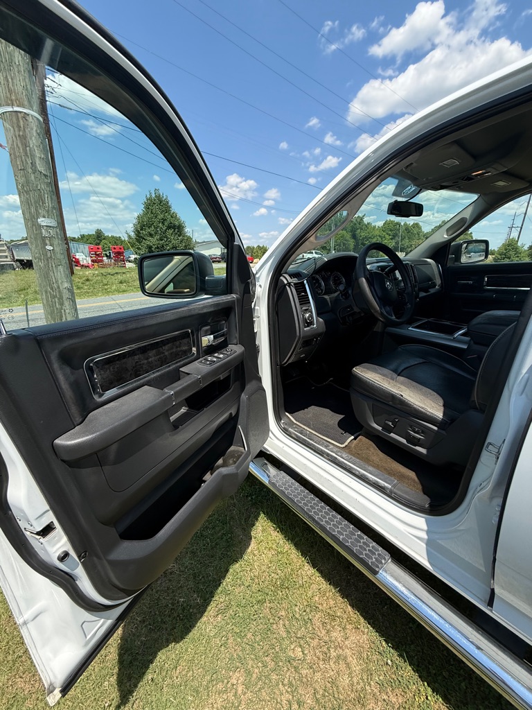 Photo 10 of this DODGE RAM 2500