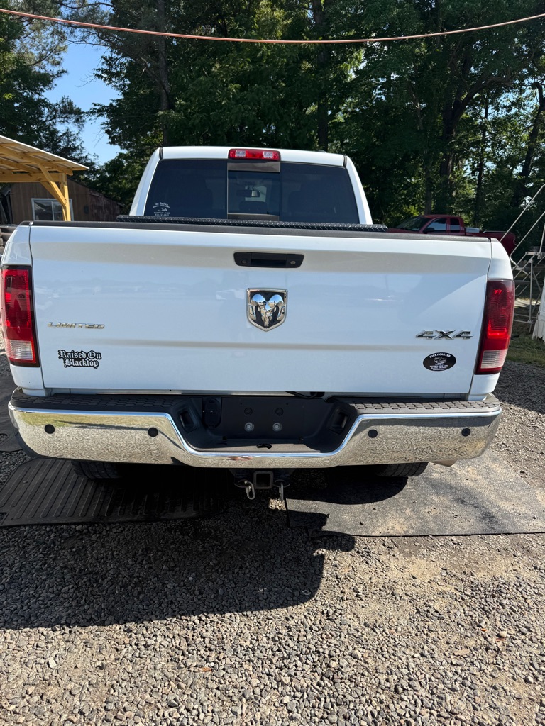Photo 3 of this DODGE RAM 2500
