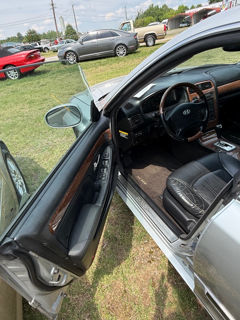 Photo 4 of this HYUNDAI XG350