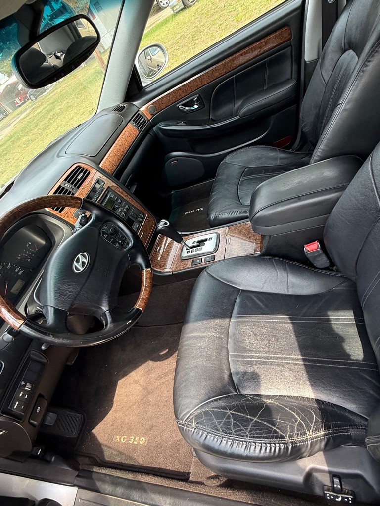 Photo 5 of this HYUNDAI XG350