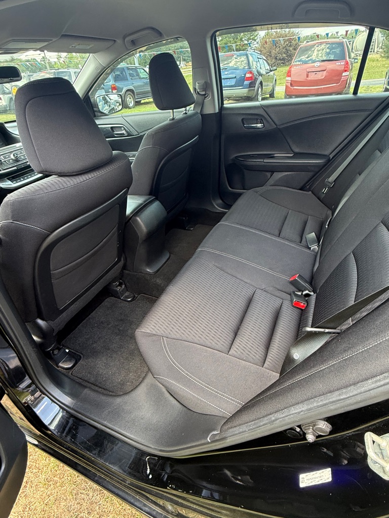 Photo 7 of this HONDA ACCORD