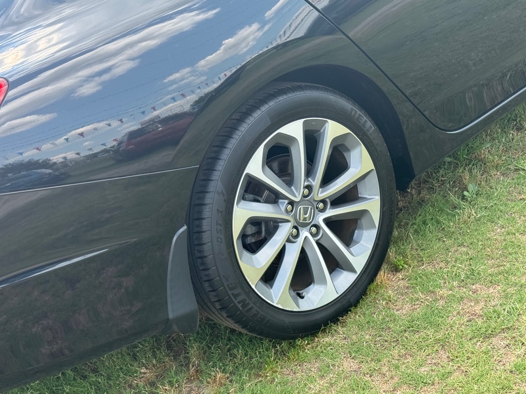 Photo 4 of this HONDA ACCORD