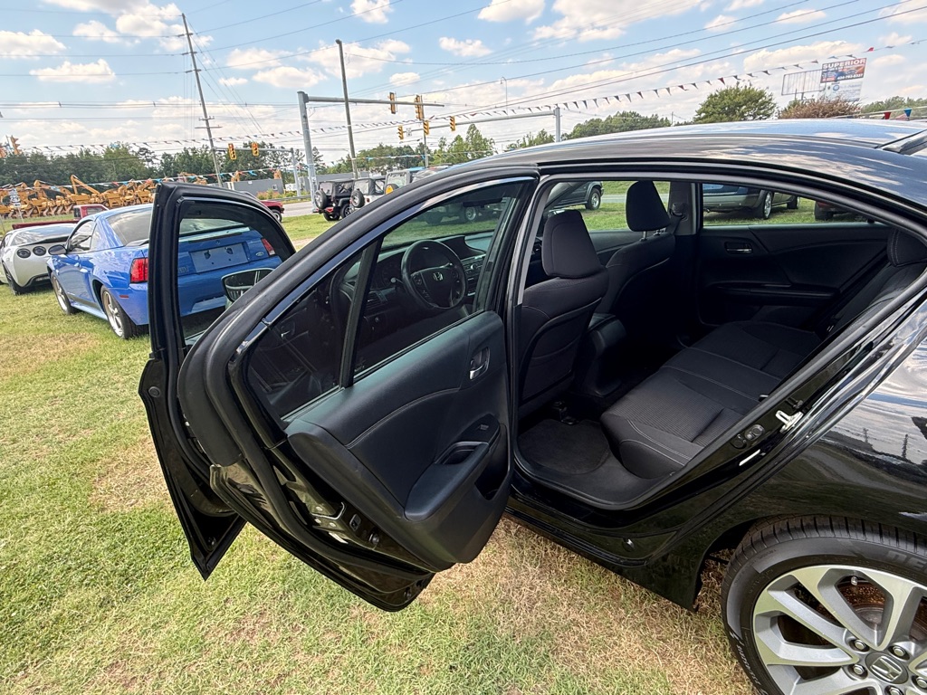 Photo 5 of this HONDA ACCORD