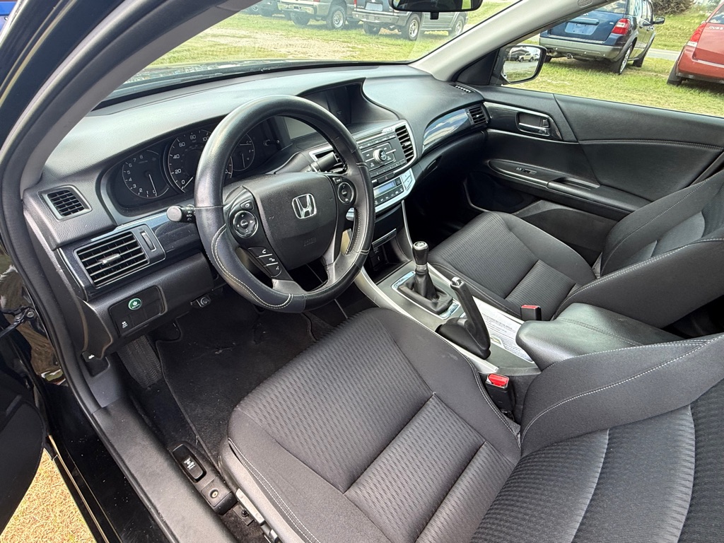 Photo 8 of this HONDA ACCORD