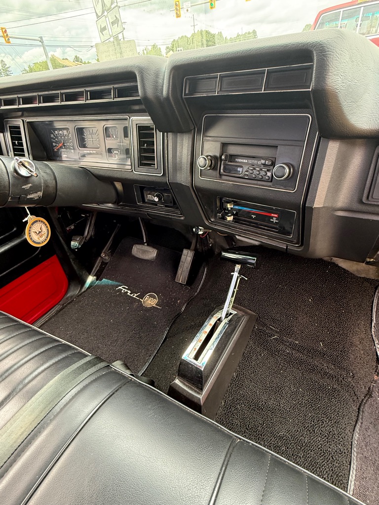 Photo 10 of this FORD F-100