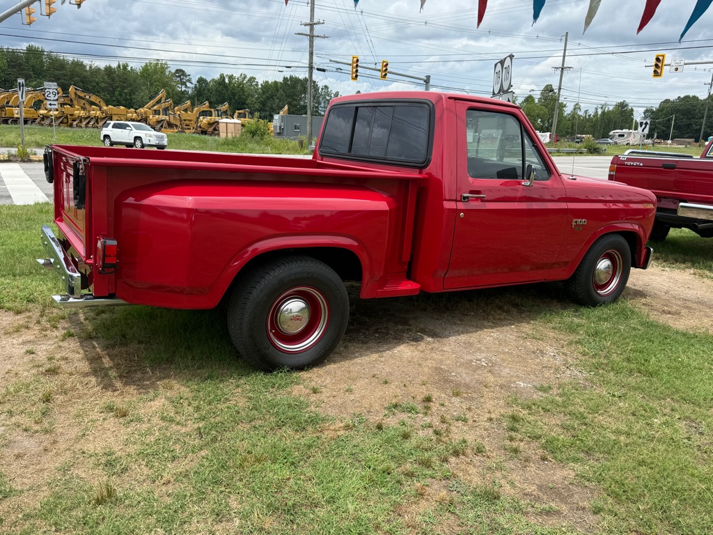 Photo 2 of this FORD F-100