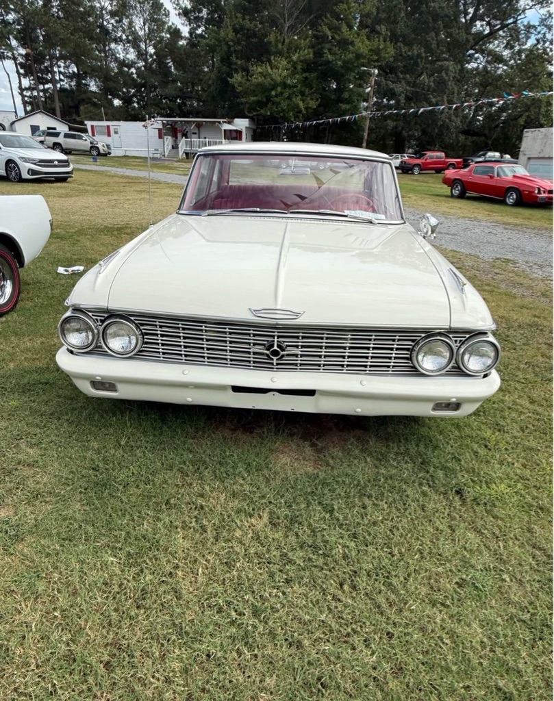 Photo 4 of this FORD GALAXIE