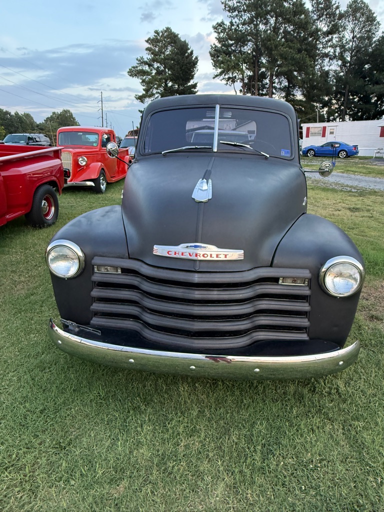 Photo 2 of this CHEVROLET 3100
